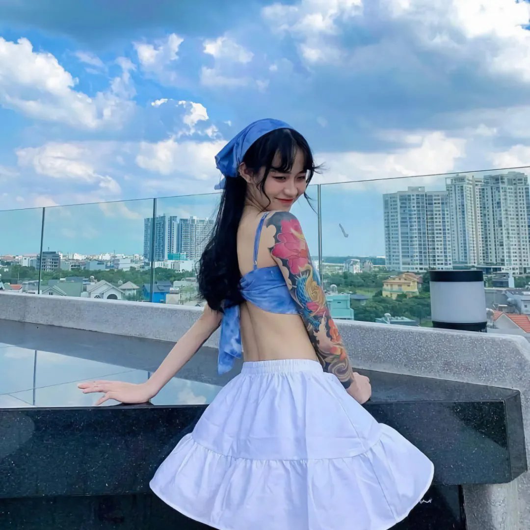 水色站